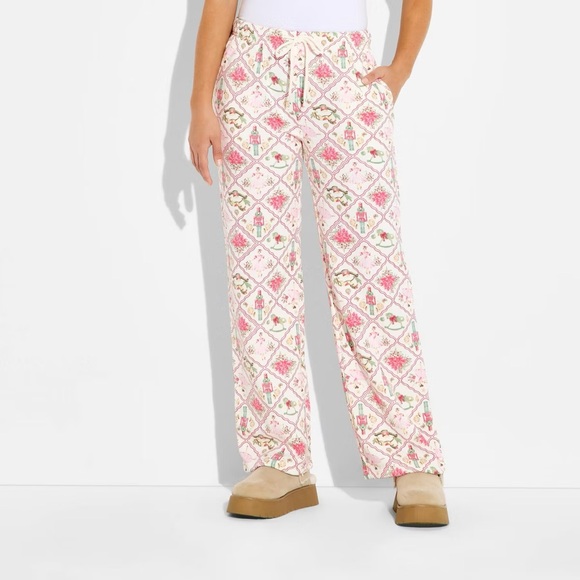 Women's Target Nutcracker Print Fleece Graphic Pants - Off-White NWT - Picture 3 of 5